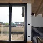 Stupenda Mansarda Con Balcone