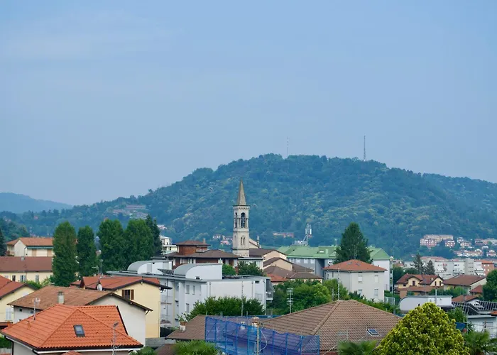 Stupenda Mansarda Con Balcone 公寓 科莫