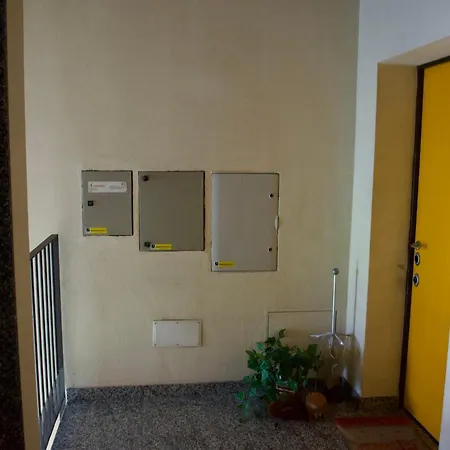 Stupenda Mansarda Con Balcone Côme