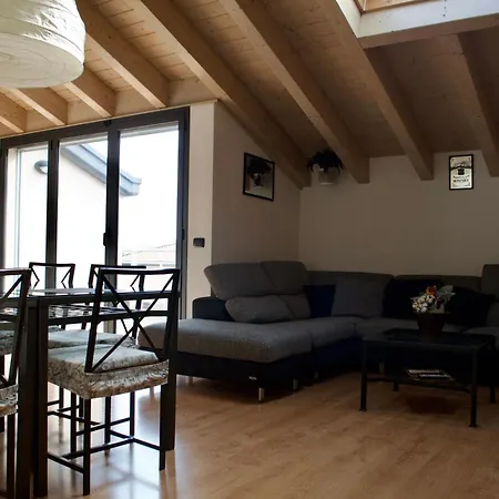 Stupenda Mansarda Con Balcone Côme