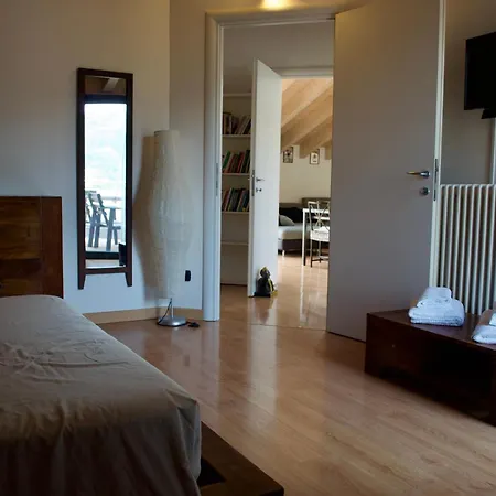 Appartement Stupenda Mansarda Con Balcone