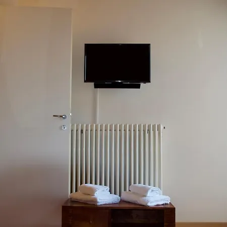Stupenda Mansarda Con Balcone Appartamento Côme