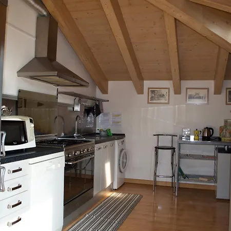 Appartamento Stupenda Mansarda Con Balcone Côme